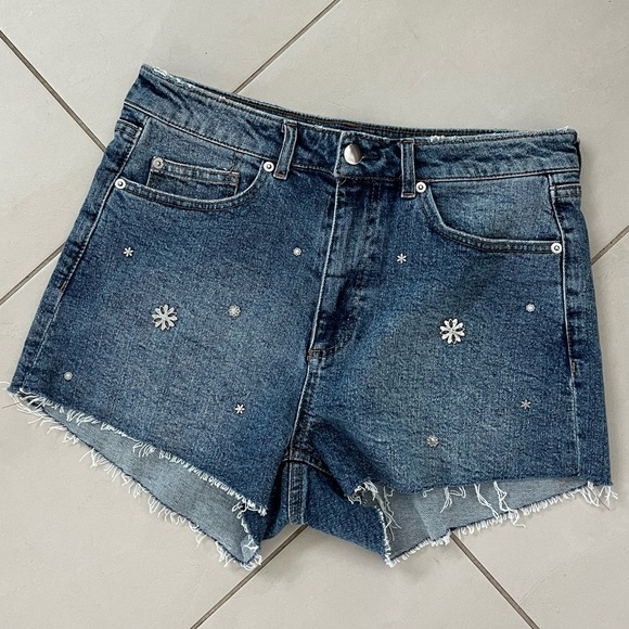 H&M Denim Jean Shorts - Picture 1 of 6